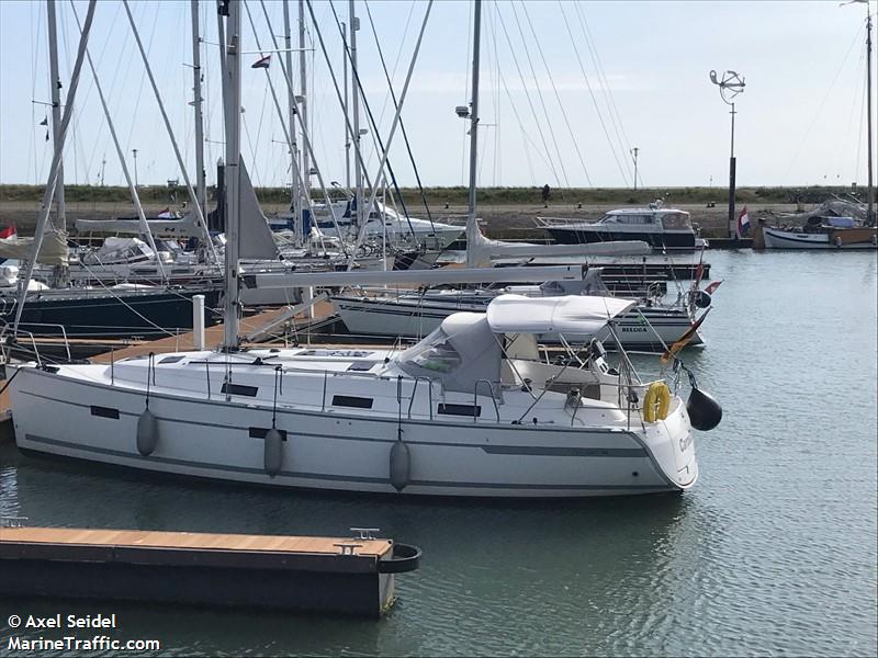carpe diem (Pleasure craft) - IMO , MMSI 211688590, Call Sign DJ7682 under the flag of Germany