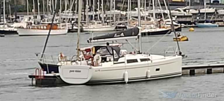 pure vision (Pleasure craft) - IMO , MMSI 232027068, Call Sign MHCH5 under the flag of United Kingdom (UK)