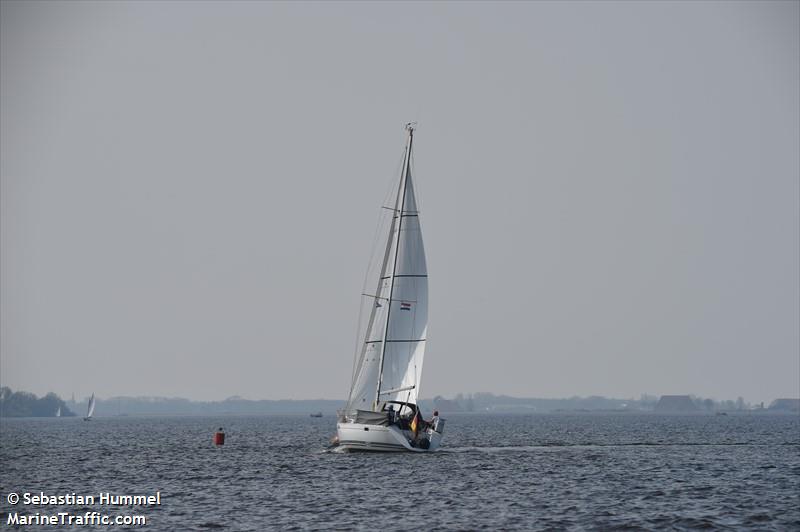sandmann (Sailing vessel) - IMO , MMSI 211704090, Call Sign DK8733 under the flag of Germany