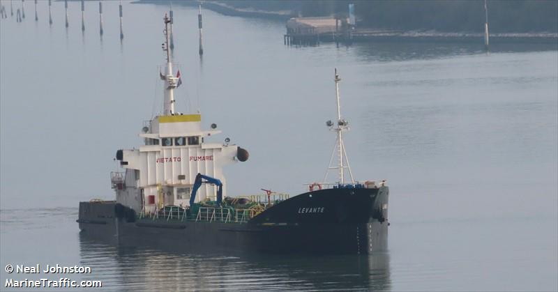 ecolaguna 10 ve9125 (-) - IMO , MMSI 247378400, Call Sign IKMQ2 under the flag of Italy