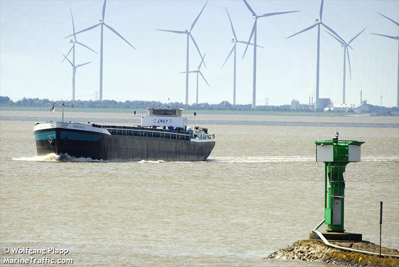 emelie d (Cargo ship) - IMO , MMSI 211475120, Call Sign DB2292 under the flag of Germany