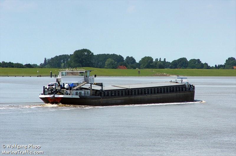 hilmar (Cargo ship) - IMO , MMSI 244710431, Call Sign PF3250 under the flag of Netherlands