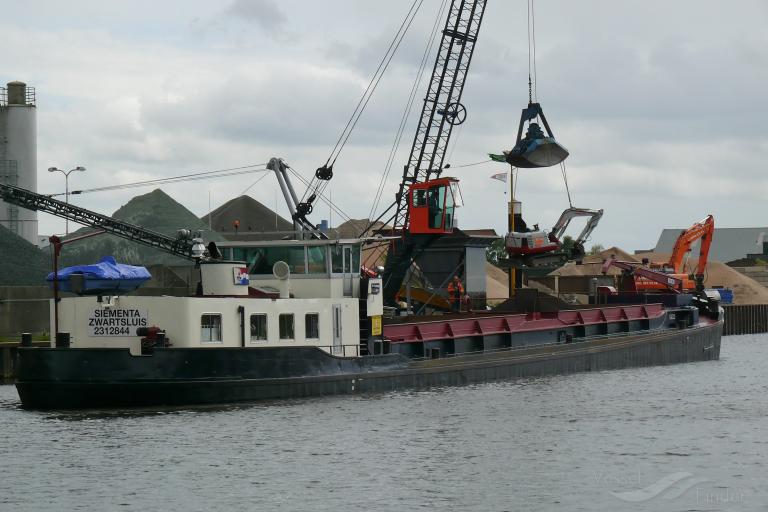 siementa (Cargo ship) - IMO , MMSI 244780385, Call Sign PD2042 under the flag of Netherlands