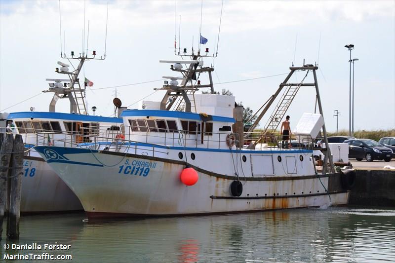 santa chiara ii (Fishing vessel) - IMO , MMSI 247077190, Call Sign IFZD2 under the flag of Italy