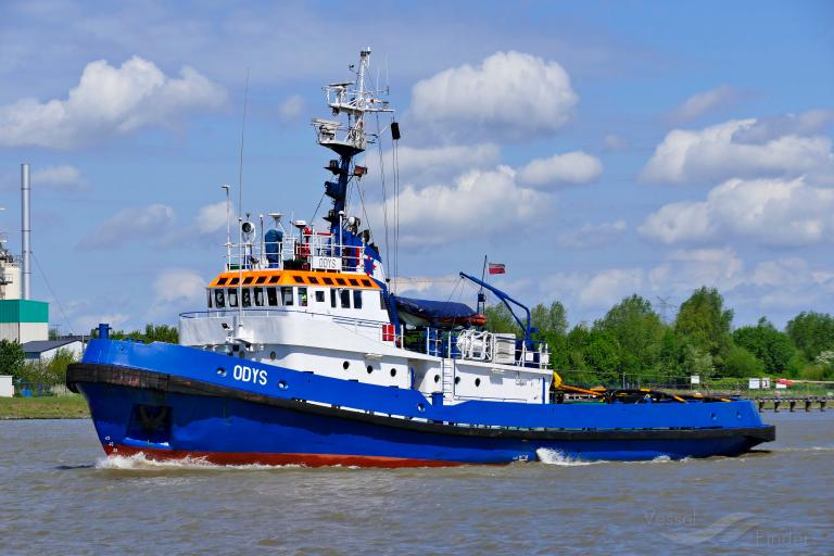 odys (Tug) - IMO 7937965, MMSI 261000580, Call Sign SQLU under the flag of Poland