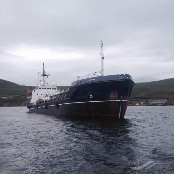 desna (Bunkering Tanker) - IMO 8711887, MMSI 273130600, Call Sign UCSR under the flag of Russia