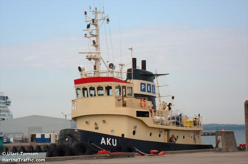 atlas (Tug) - IMO 7330337, MMSI 276809000, Call Sign ESRN under the flag of Estonia