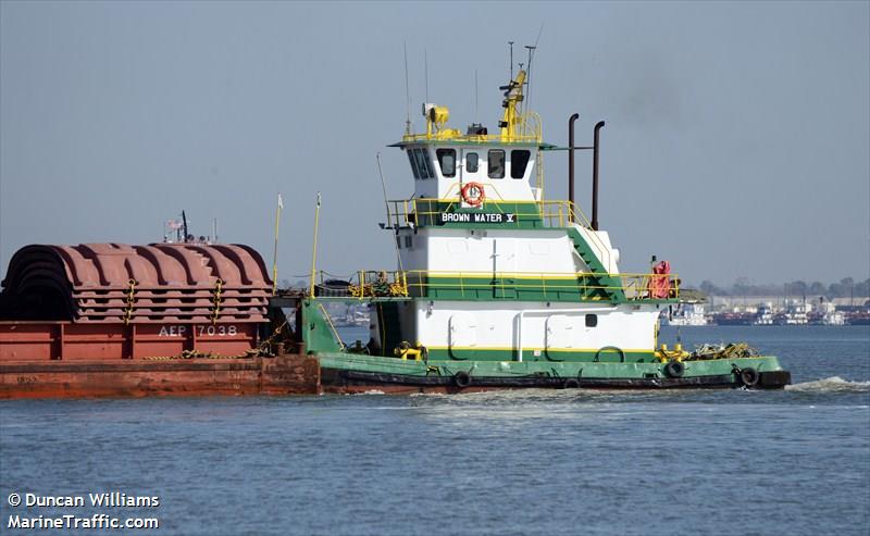 brown water v (Tug) - IMO , MMSI 367007520, Call Sign WDC3414 under the flag of United States (USA)