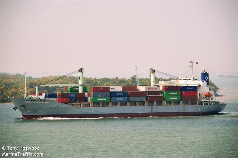 meratus gorontalo (Container Ship) - IMO 9202895, MMSI 525025082, Call Sign POUB under the flag of Indonesia