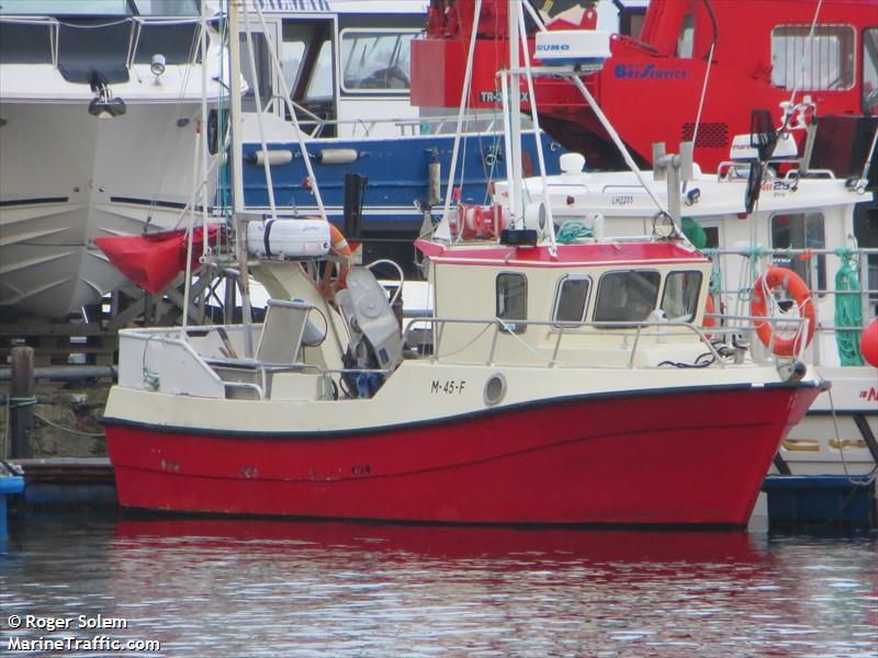 pero (-) - IMO , MMSI 257213440, Call Sign LF4126 under the flag of Norway