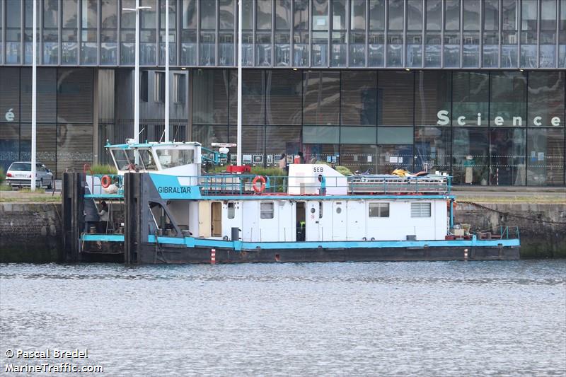 gibraltar (-) - IMO , MMSI 226006480, Call Sign FM4083 under the flag of France