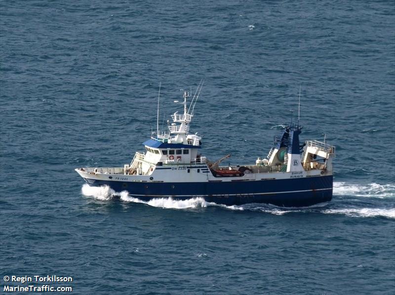 bakur (Fishing Vessel) - IMO 9258820, MMSI 231009000, Call Sign OW2325 under the flag of Faeroe Islands