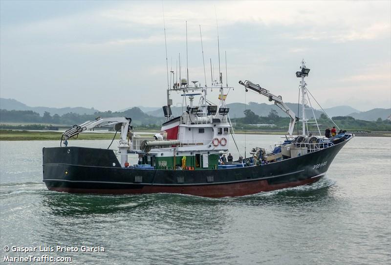 fv montserrat berr (Fishing Vessel) - IMO 8739736, MMSI 224005870, Call Sign EAYQ under the flag of Spain