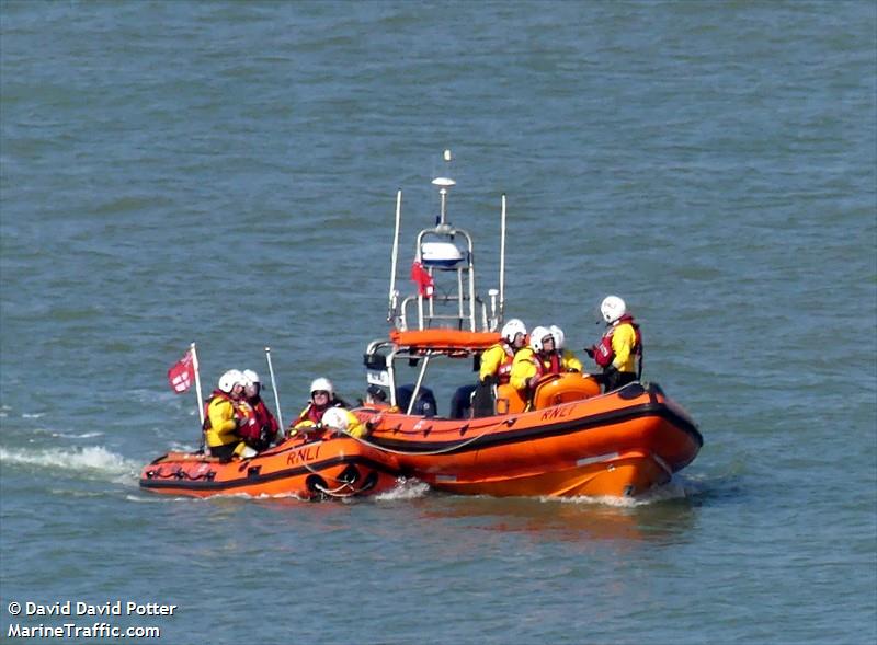 rnli lifeboat d-748 (-) - IMO , MMSI 235091475 under the flag of United Kingdom (UK)