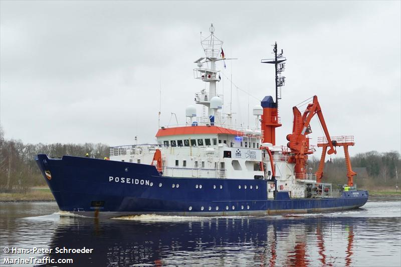 sea watch 4 (Search & Rescue Vessel) - IMO 7427518, MMSI 211300760, Call Sign DJCW under the flag of Germany