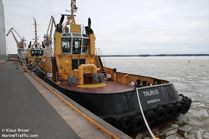 taurus (Tug) - IMO 9261190, MMSI 230660000, Call Sign OJRL under the flag of Finland