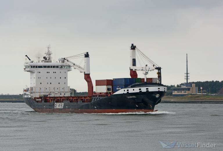 lagarfoss (Container Ship) - IMO 9641314, MMSI 231789000, Call Sign OZ2187 under the flag of Faeroe Islands