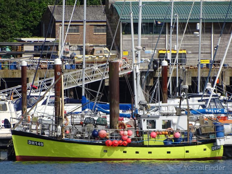 newbrook (Fishing vessel) - IMO , MMSI 235002082, Call Sign MHKF7 under the flag of United Kingdom (UK)