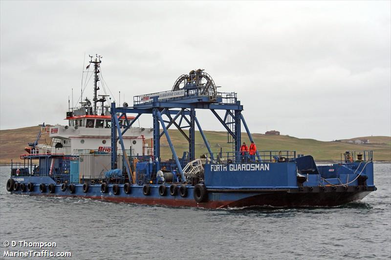 forth guardsman (Landing Craft) - IMO 8301345, MMSI 235006574, Call Sign ZIVU6 under the flag of United Kingdom (UK)