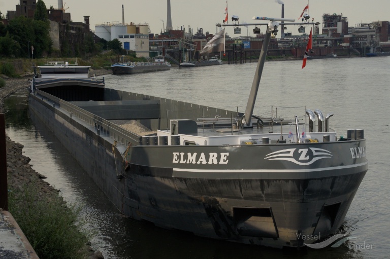 elmare (WIG) - IMO , MMSI 244650731, Call Sign PD8057 under the flag of Netherlands