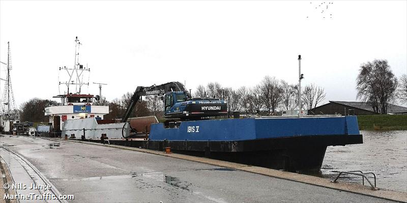 ibis v (Dredging or UW ops) - IMO , MMSI 244740925, Call Sign PG9253 under the flag of Netherlands