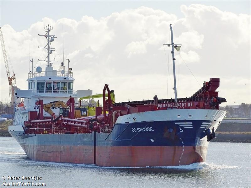 dc brugge (Hopper Dredger) - IMO 7365851, MMSI 245239000, Call Sign PFCE under the flag of Netherlands