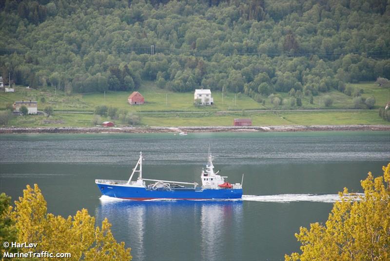 smola vag (Fish Carrier) - IMO 8304787, MMSI 258327000, Call Sign LNEV under the flag of Norway