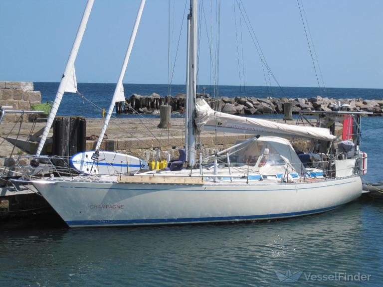 champagne (Sailing vessel) - IMO , MMSI 265815410, Call Sign SF6223 under the flag of Sweden