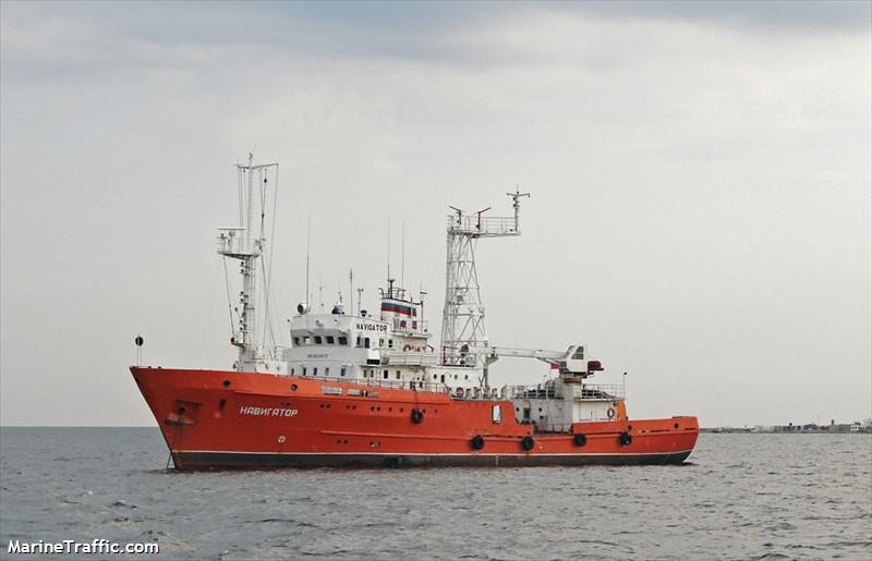 navigator (Fire Fighting Vessel) - IMO 8228672, MMSI 273156600, Call Sign UBQG under the flag of Russia
