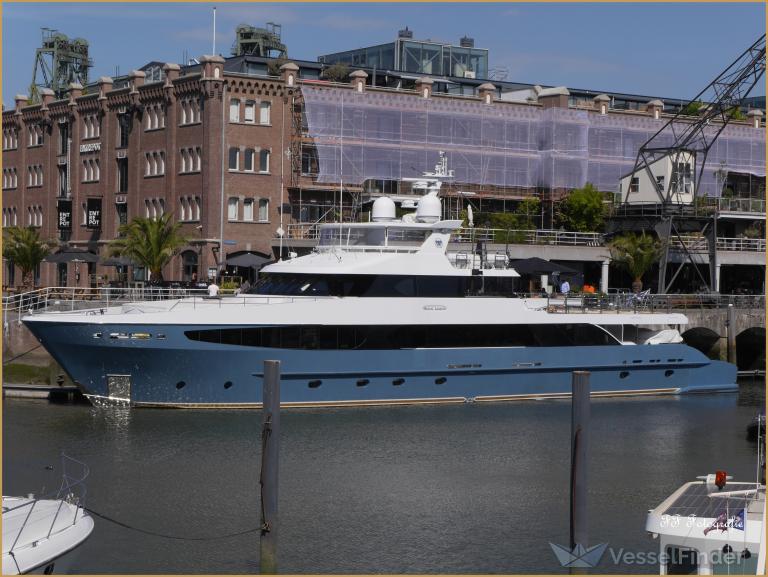 flying manta (Yacht) - IMO 1008358, MMSI 538071179, Call Sign V7VM9 under the flag of Marshall Islands