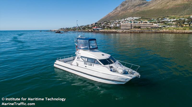 sealab1 (-) - IMO , MMSI 601280600, Call Sign ZR9783 under the flag of South Africa