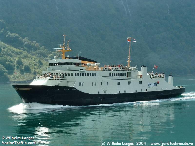 bolsoy (Passenger/Ro-Ro Cargo Ship) - IMO 7120031, MMSI 257221400, Call Sign LAVT under the flag of Norway