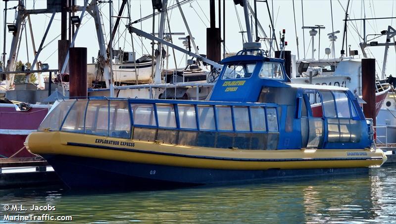 explorathor express (-) - IMO , MMSI 316008045 under the flag of Canada