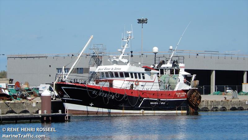 fv sacre coeur jesu (Fishing Vessel) - IMO 9257773, MMSI 227144600, Call Sign FOOD under the flag of France