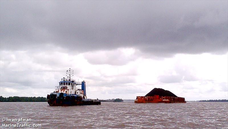 tb. arabika (Tug) - IMO , MMSI 525006043, Call Sign YD 7031 under the flag of Indonesia