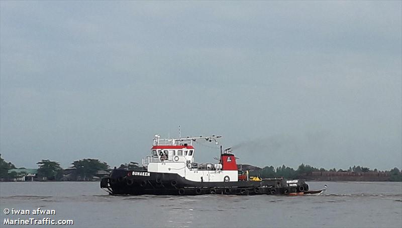 km zaud rizqi (Tug) - IMO , MMSI 525011100 under the flag of Indonesia