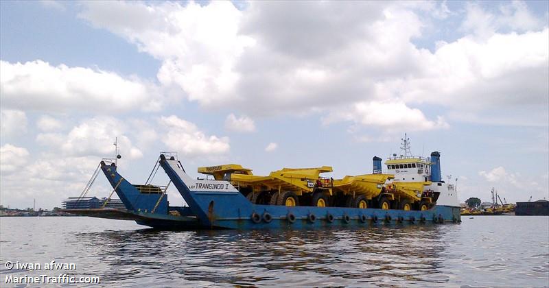 lct.transindo 1 (Resolution 18 ship) - IMO , MMSI 525019466, Call Sign YGEK under the flag of Indonesia
