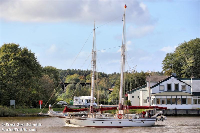 atlantic rose (Sailing vessel) - IMO , MMSI 211300520, Call Sign DGCJ under the flag of Germany