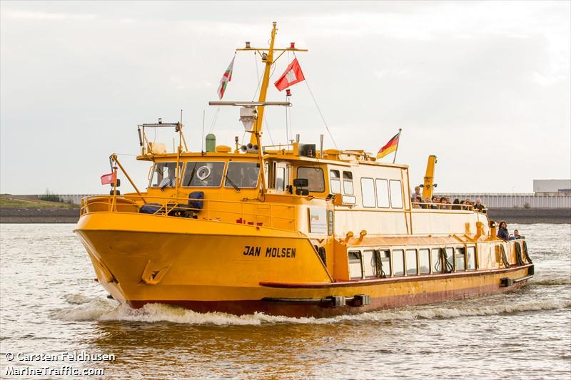 jan molsen (Passenger ship) - IMO , MMSI 211437260, Call Sign DG2702 under the flag of Germany