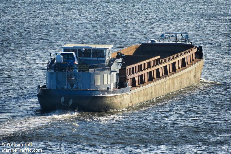 scraphunter (Cargo ship) - IMO , MMSI 244700677, Call Sign PB8085 under the flag of Netherlands