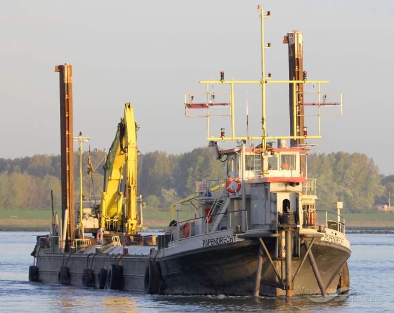 zeekoe (Dredging or UW ops) - IMO , MMSI 244730122, Call Sign PG 9943 under the flag of Netherlands