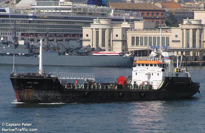 marina piccola (Bunkering Tanker) - IMO 8881345, MMSI 247074100, Call Sign IOBC under the flag of Italy