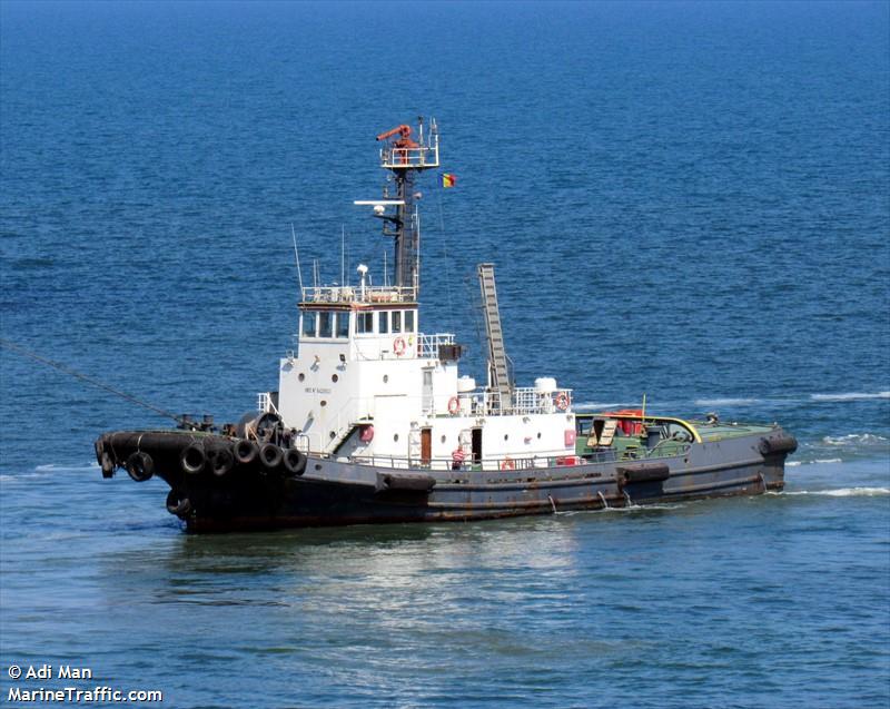 europa 1 (Tug) - IMO 8420933, MMSI 264900301, Call Sign YQPA under the flag of Romania