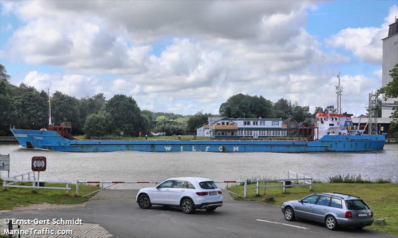 tinno (General Cargo Ship) - IMO 8908806, MMSI 314418000, Call Sign 8PAK2 under the flag of Barbados