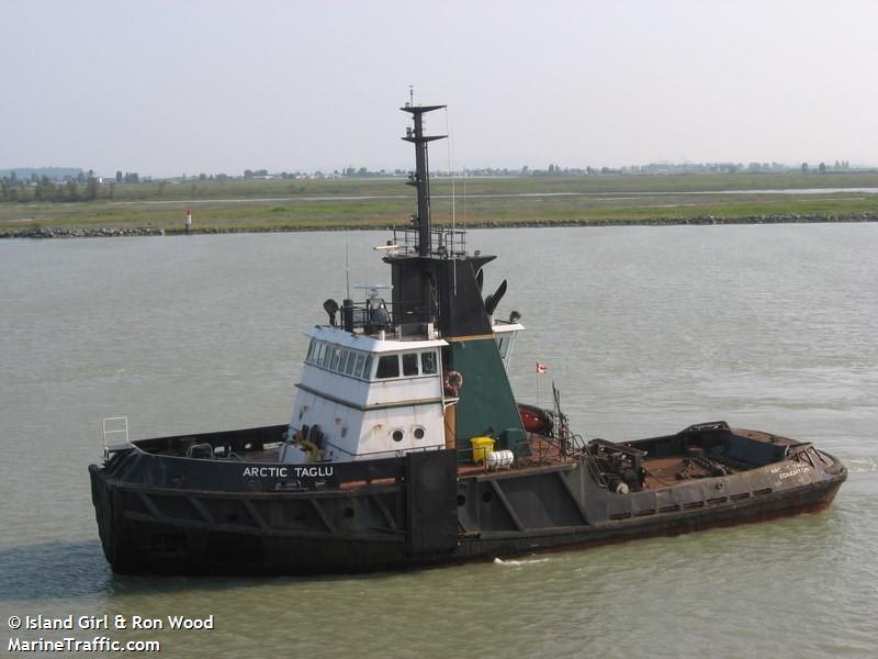 arctic taglu (Pusher Tug) - IMO 7601774, MMSI 316003483, Call Sign CY8968 under the flag of Canada