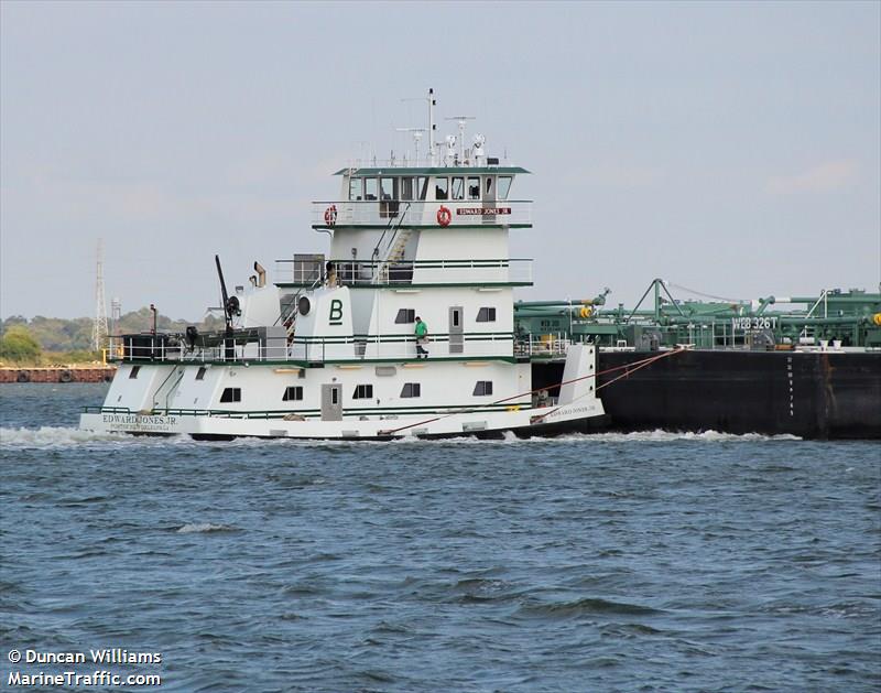 edward jones jr (Tug) - IMO , MMSI 367509840, Call Sign WDF9886 under the flag of United States (USA)