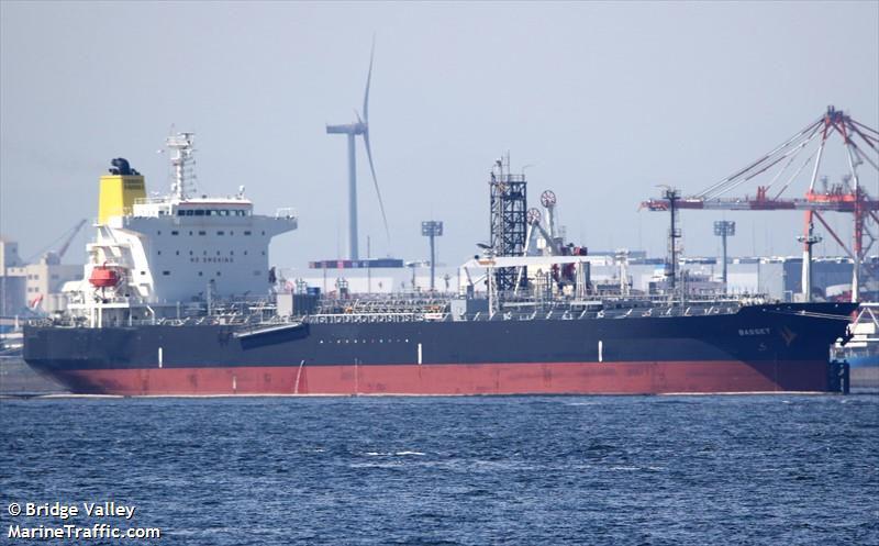 basset (Chemical/Oil Products Tanker) - IMO 9858060, MMSI 563090700, Call Sign 9V2366 under the flag of Singapore