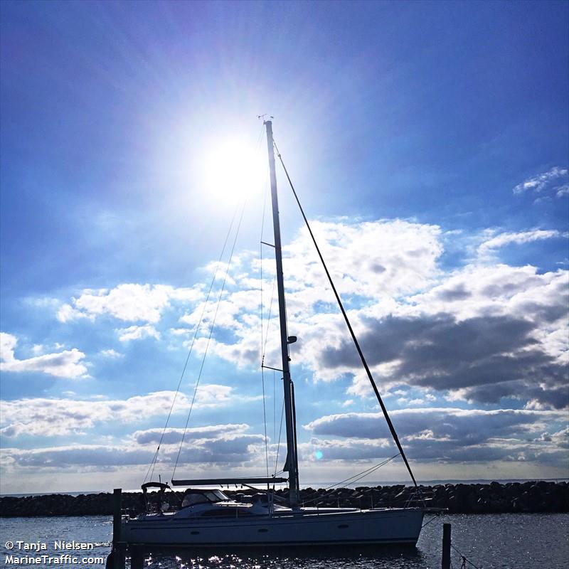 somnia (Sailing vessel) - IMO , MMSI 219010224, Call Sign XPD7816 under the flag of Denmark