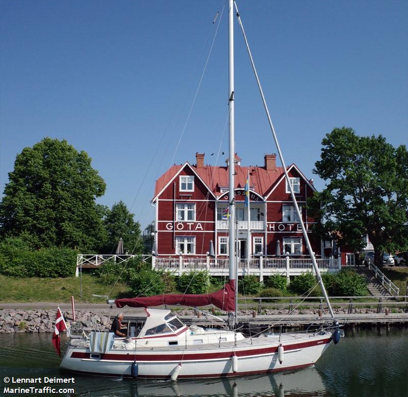 pi (Pleasure craft) - IMO , MMSI 219025896, Call Sign XPH4660 under the flag of Denmark