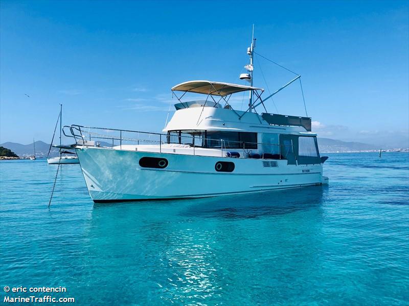 zig zag (Pleasure craft) - IMO , MMSI 227875650, Call Sign FAF6123 under the flag of France